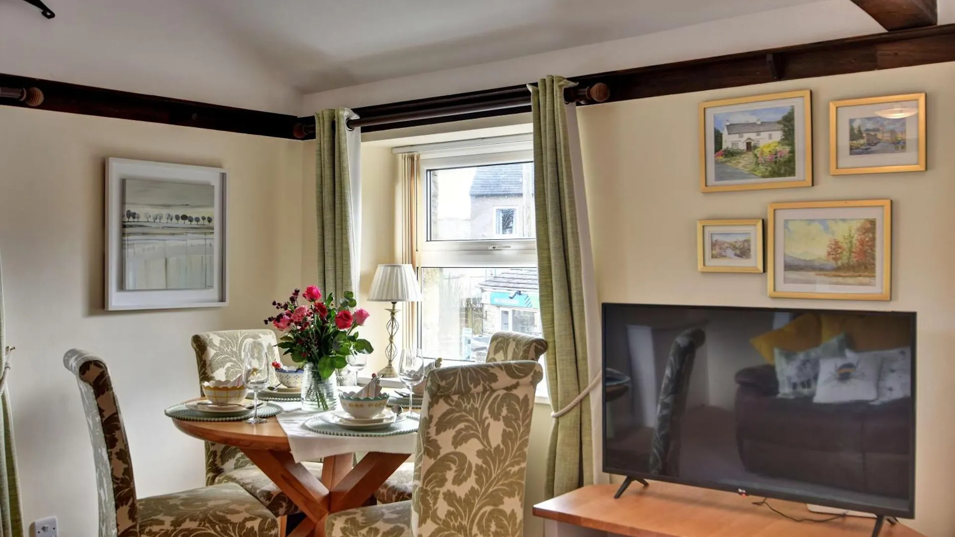 Finest Retreats - Dales Barn Top Hawes